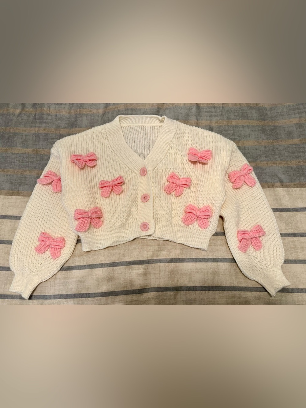 Cream Cropped Knit Cardigan with Pink Coquette Bow Appliqués - Picture 2 of 7